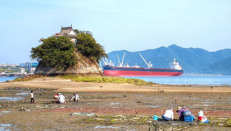 干潮時には景色が変わります 干潮時には景色が変わります