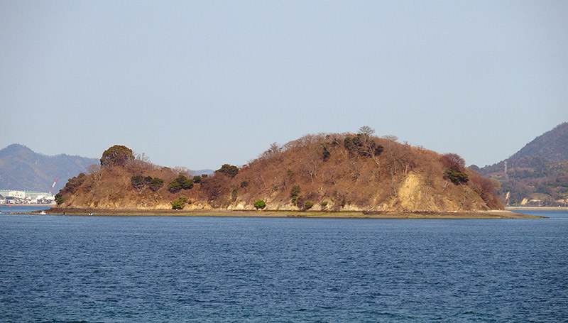 瓢箪島(ひょうたんじま) 愛媛県の大三島と広島県の生口島の中間に浮かぶ無人島 瓢箪島(ひょうたんじま) 愛媛県の大三島と広島県の生口島の中間に浮かぶ無人島
